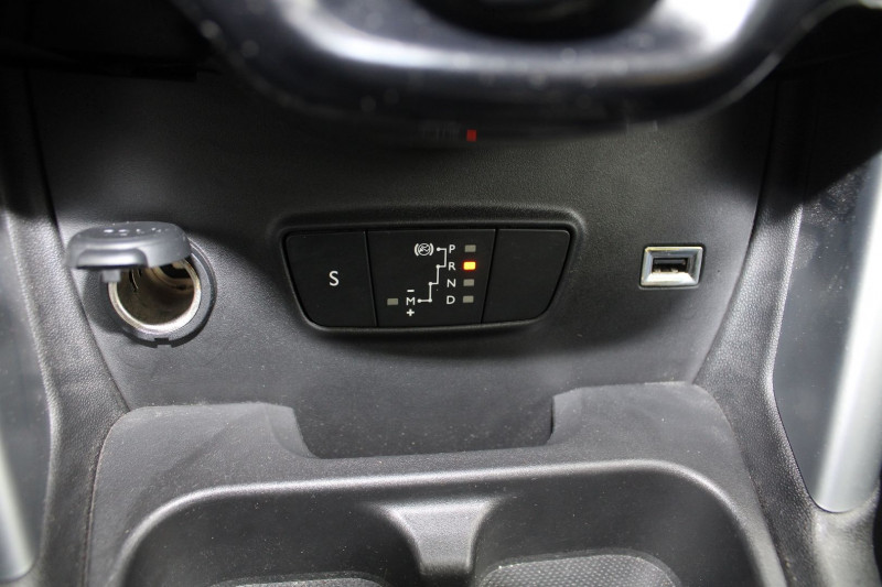 Photo 15 de l'offre de CITROEN C3 AIRCROSS SHINE BLUE HDI 120 CV GPS 3D CAMÃRA USB JA 17 GRIP RÃGULATEUR BOITE AUTO EAT-6 à 13990€ chez Bougel transactions