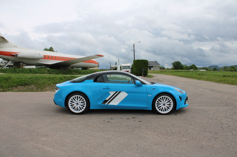Photo 5 de l'offre de ALPINE A110 "SAN REMO 73" SÃRIE NUMÃROTÃE "124/200" TURBO 300 CV BOITE AUTO + PALETTES à 93500€ chez Bougel transactions