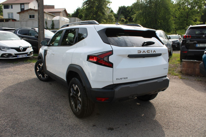 Photo 3 de l'offre de DACIA DUSTER VI MILD HYBRID EXTREME TCE 130 BOITE 6 CAMÃRA 360 FULL LEDS ANGLES MORTS  CLIM AUTO à 25990€ chez Bougel transactions