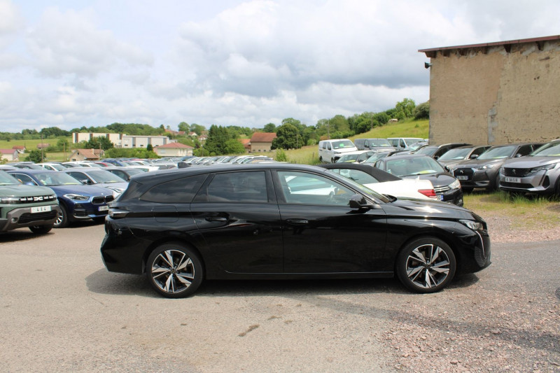 Photo 5 de l'offre de PEUGEOT 308 SW PHASE 4 ALLURE+ EAT8 BOITE AUTO PALETTE 1L5 BLUEHDI 130 CAMÃRA GRAND GPS 3D  FULL LEDS à 21900€ chez Bougel transactions