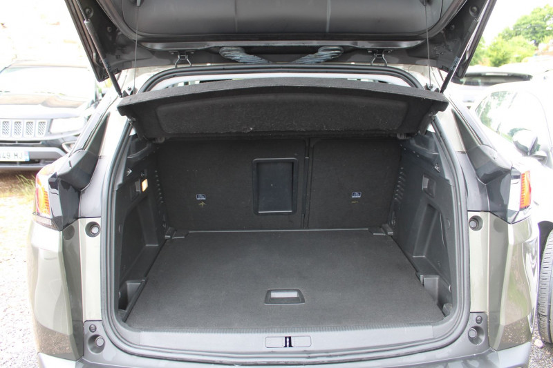 Photo 6 de l'offre de PEUGEOT 3008 III BLUE HDI 130 CV BUSINESS GPS 3D I-COKPIT JA 17 RADAR BLUETOOTH BOITE AUTO EAT-8 à 16800€ chez Bougel transactions