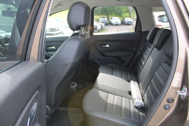 Photo 11 de l'offre de DACIA DUSTER III PRESTIGE TCE 130 CV "4X4" GPS 3D CAMÃRA USB JA 17 ATTELAGE BLUETOOTH RÃGULATEUR à 20900€ chez Bougel transactions