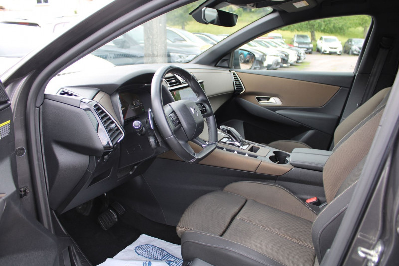 Photo 8 de l'offre de DS DS 7 CROSSBACK BLUE HDI 130 CV BUSINESS GPS 3D I-COKPIT MP3 FULL LED USB JA 18 BOITE AUTO EAT-8 à 22990€ chez Bougel transactions