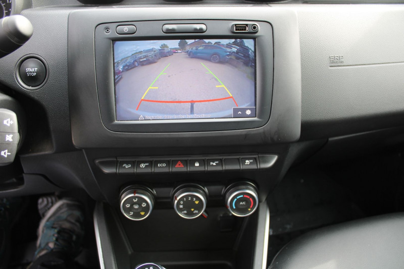 Photo 15 de l'offre de DACIA DUSTER III PRESTIGE TCE 130 CV "4X4" GPS 3D CAMÃRA USB JA 17 ATTELAGE BLUETOOTH RÃGULATEUR à 20900€ chez Bougel transactions