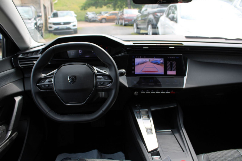 Photo 10 de l'offre de PEUGEOT 308 SW PHASE 4 ALLURE+ EAT8 BOITE AUTO PALETTE 1L5 BLUEHDI 130 CAMÃRA GRAND GPS 3D  FULL LEDS à 21900€ chez Bougel transactions