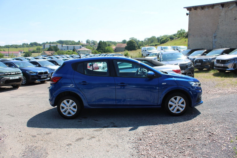 Photo 5 de l'offre de DACIA SANDERO 4 TCE 100 CV ECO-GPL CONFORT GPS CARPLAY CAMÃRA USB FULL LED RÃGULATEUR BLUETOOTH à 11500€ chez Bougel transactions
