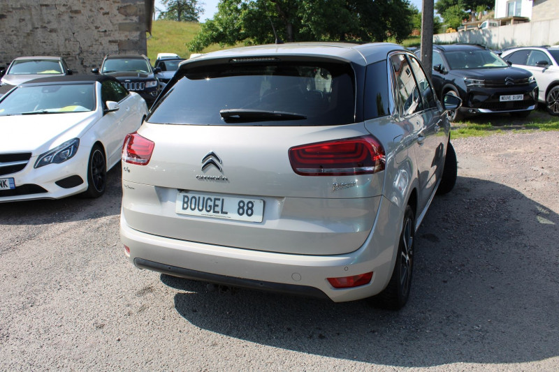 Photo 2 de l'offre de CITROEN C4 PICASSO II 2L BLUE HDI 150 CV GPS 3D CAMÃRA USB JA 17 STORES ATTELAGE TOIT PANO RÃGULATEUR à 12990€ chez Bougel transactions