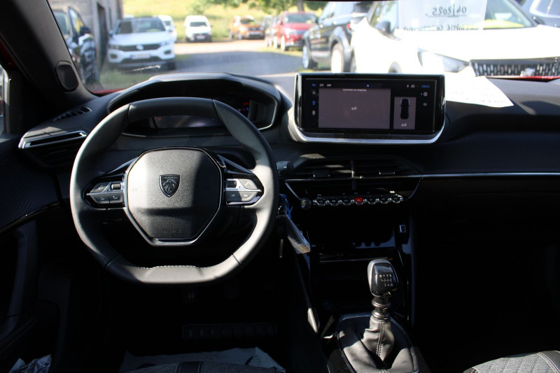 Photo 10 de l'offre de PEUGEOT 2008 PHASE 4 ALLURE 100 CV ESSENCE BOITE 6V CUIR CAMÃRA 180 GRAND GPS 3D MÃDIA USB FULL LEDS à 21900€ chez Bougel transactions