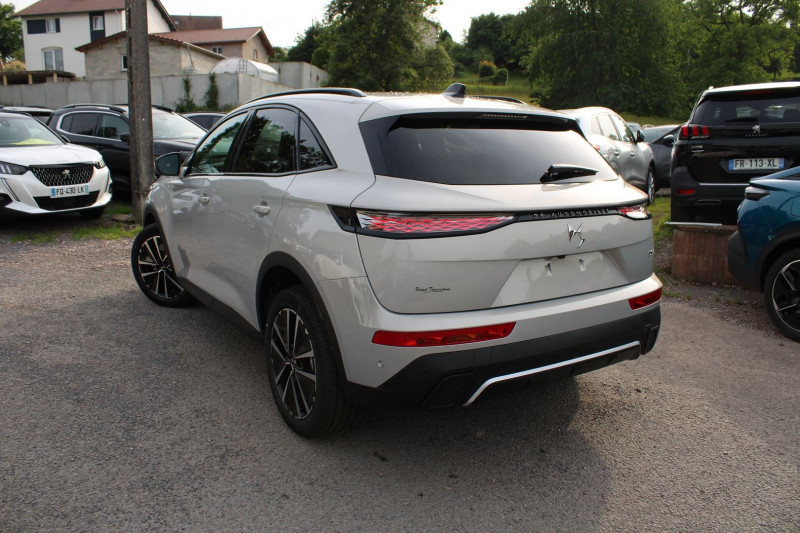 Photo 3 de l'offre de DS DS 7 CROSSBACK II PALLAS BLUE HDI 130 CV GPS 3D CAMÃRA RE JA 19 FULL LED I-COKPIT BOITE AUTO EAT-8 à 35990€ chez Bougel transactions