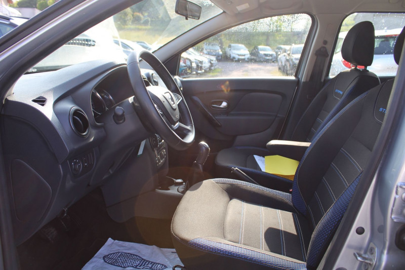 Photo 9 de l'offre de DACIA LOGAN MCV STEPWAY 1L5 BLUEDCI 95 CAMÃRA LEDS RÃGULATEUR BLUETOOTH GPS USB CLIM AUTO ABS à 12990€ chez Bougel transactions