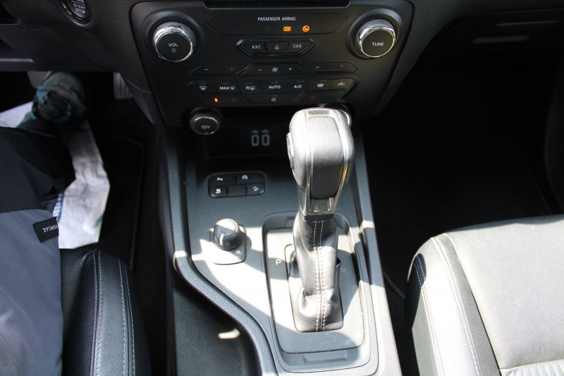 Photo 17 de l'offre de FORD RANGER PICK-UP LIMITED 2L BITURBO 213 CV 4X4 BOITE AUTO CAMÃRA GPS CUIR ABS  ATTELAGE à 29990€ chez Bougel transactions