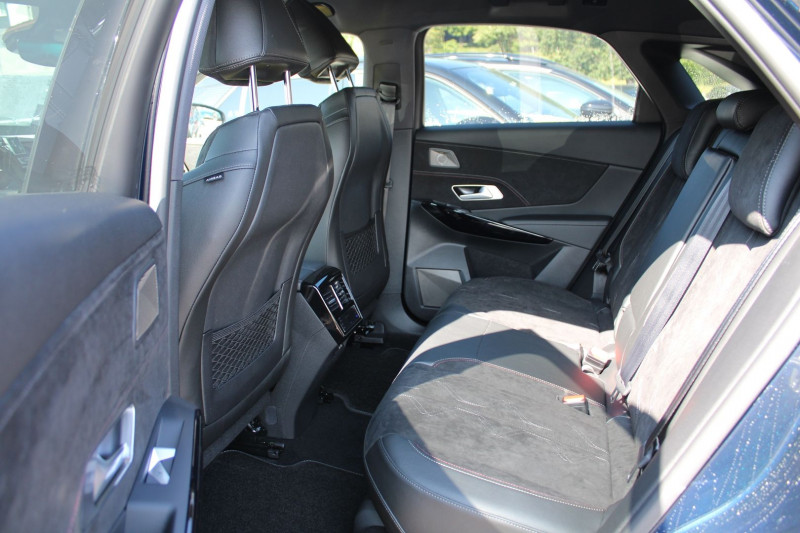 Photo 11 de l'offre de DS DS 7 CROSSBACK II PALLAS BLUE HDI 130 CV GPS 3D CAMÃRA RE JA 19 FULL LED I-COKPIT BOITE AUTO EAT-8 à 36500€ chez Bougel transactions