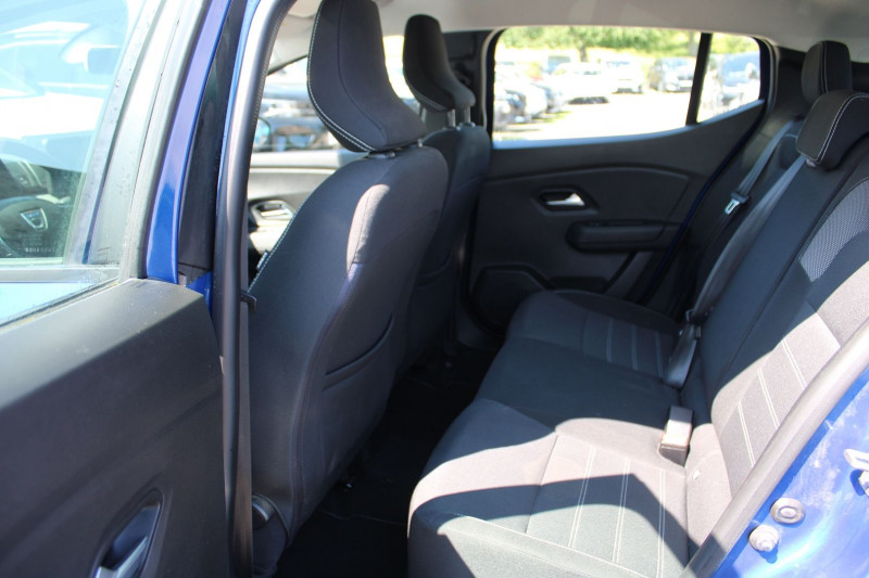 Photo 8 de l'offre de DACIA SANDERO 4 TCE 100 CV ECO-GPL CONFORT GPS CARPLAY CAMÃRA USB FULL LED RÃGULATEUR BLUETOOTH à 11500€ chez Bougel transactions