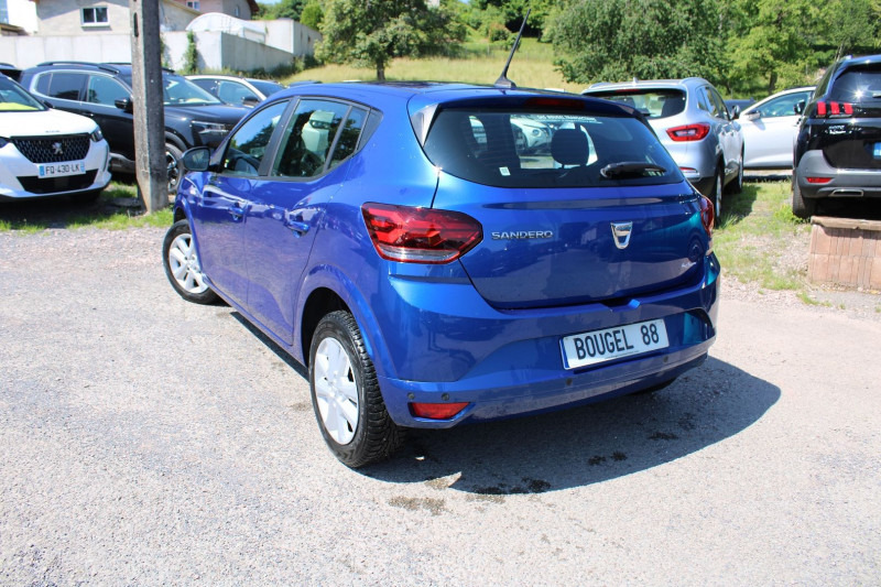 Photo 3 de l'offre de DACIA SANDERO 4 TCE 100 CV ECO-GPL CONFORT GPS CARPLAY CAMÃRA USB FULL LED RÃGULATEUR BLUETOOTH à 11500€ chez Bougel transactions
