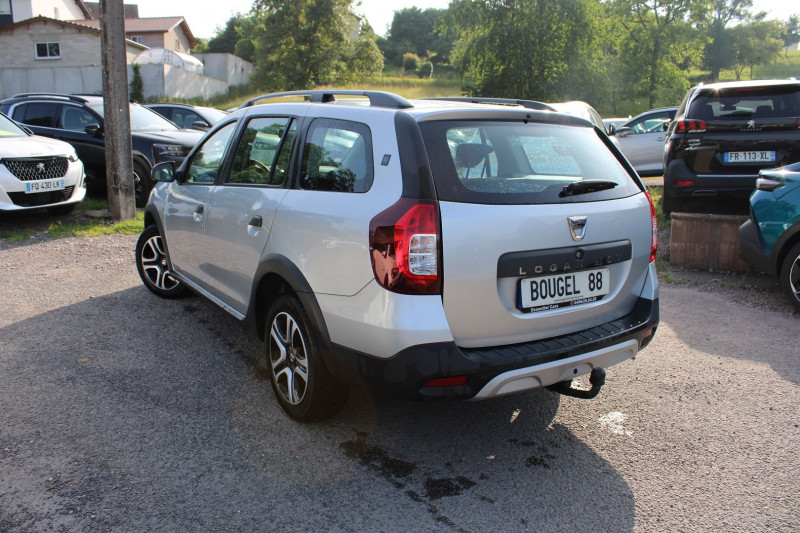 Photo 3 de l'offre de DACIA LOGAN MCV STEPWAY 1L5 BLUEDCI 95 CAMÃRA LEDS RÃGULATEUR BLUETOOTH GPS USB CLIM AUTO ABS à 12990€ chez Bougel transactions