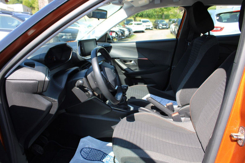 Photo 7 de l'offre de PEUGEOT 2008 III ACTIVE 100 CV ESSENCE GPS REGULATEUR LIMITEUR CAMERA........ à 13990€ chez Bougel transactions
