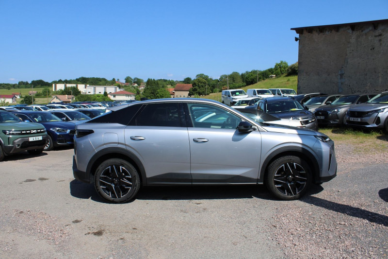 Photo 5 de l'offre de PEUGEOT 3008 PHASE 5 HYBRID 145 CV ALLURE EAT8 BOITE AUTO CAMÃRA 360 GPS 3D USB CUIR FULL LEDS  JA 19 à 31500€ chez Bougel transactions