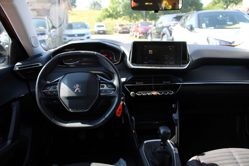 Photo 9 de l'offre de PEUGEOT 2008 III ACTIVE 100 CV ESSENCE GPS REGULATEUR LIMITEUR CAMERA........ à 13990€ chez Bougel transactions
