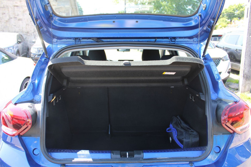 Photo 6 de l'offre de DACIA SANDERO 4 TCE 100 CV ECO-GPL CONFORT GPS CARPLAY CAMÃRA USB FULL LED RÃGULATEUR BLUETOOTH à 11500€ chez Bougel transactions
