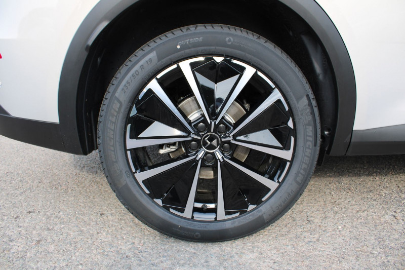Photo 7 de l'offre de DS DS 7 CROSSBACK II PALLAS BLUE HDI 130 CV GPS 3D CAMÃRA RE JA 19 FULL LED I-COKPIT BOITE AUTO EAT-8 à 35990€ chez Bougel transactions
