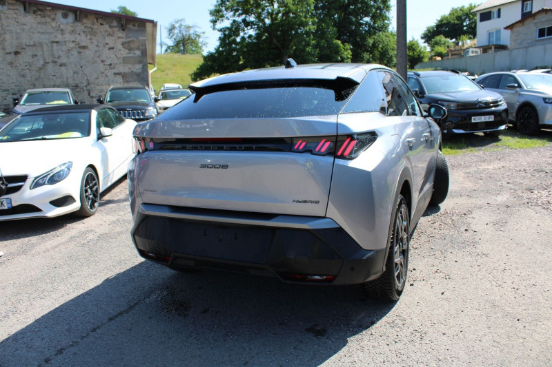 Photo 2 de l'offre de PEUGEOT 3008 PHASE 5 HYBRID 145 CV ALLURE EAT8 BOITE AUTO CAMÃRA 360 GPS 3D USB CUIR FULL LEDS  JA 19 à 31500€ chez Bougel transactions