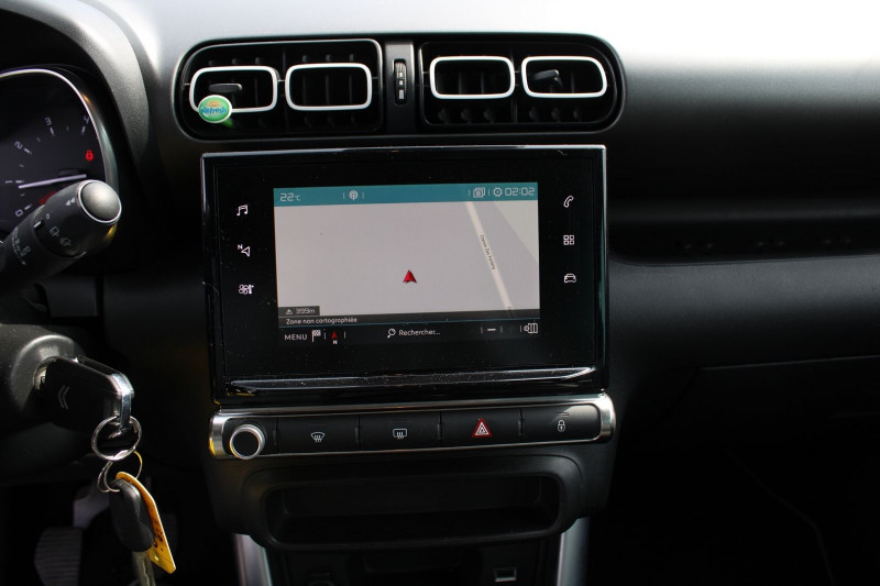 Photo 13 de l'offre de CITROEN C3 AIRCROSS SHINE 110 CV ESSENCE GPS 3D PARK ASSIST MP3 USB JA 17 RADAR BLUETOOTH RÃGULATEUR à 9990€ chez Bougel transactions