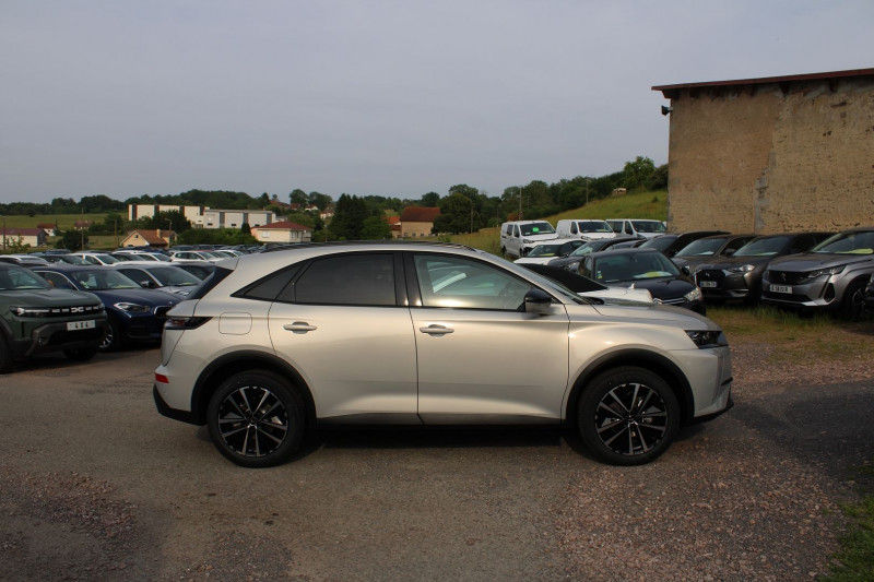 Photo 5 de l'offre de DS DS 7 CROSSBACK II PALLAS BLUE HDI 130 CV GPS 3D CAMÃRA RE JA 19 FULL LED I-COKPIT BOITE AUTO EAT-8 à 35990€ chez Bougel transactions