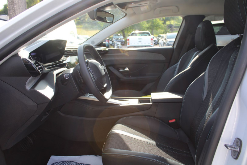 Photo 7 de l'offre de PEUGEOT 308 PHASE 4 ALLURE 130 CV BLUEHDI EAT8 BOITE AUTO CAMÃRA 180 JANTES 17 CUIR FULL LEDS GPS 3D à 24900€ chez Bougel transactions