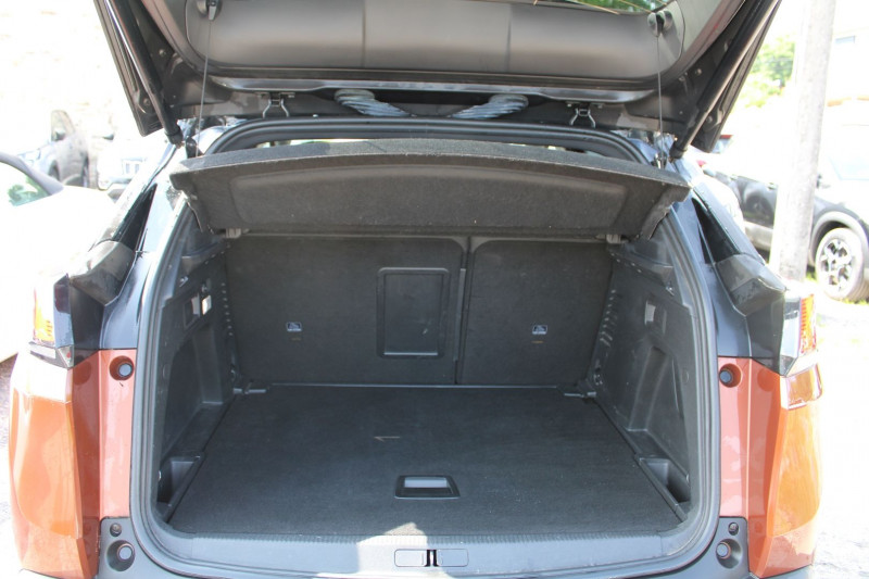 Photo 6 de l'offre de PEUGEOT 3008 III GT-LINE 2L BLUE HDI 150 CV GPS 3D CAMÃRA USB JA 18 FULL LED TOIT PANO I-COKPIT à 17500€ chez Bougel transactions