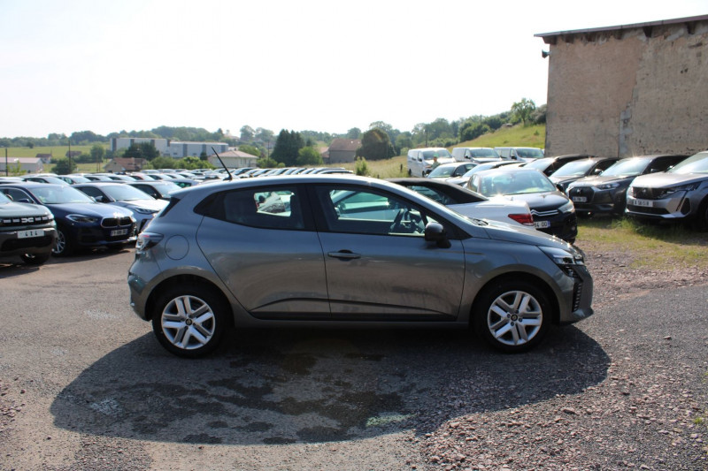 Photo 5 de l'offre de RENAULT CLIO VI EVOLUTION DIESEL BLUEDCI 100 CV BOITE 6V CAMÃRA USB GPS LINK MÃDIA FULL LEDS ABS à 20900€ chez Bougel transactions