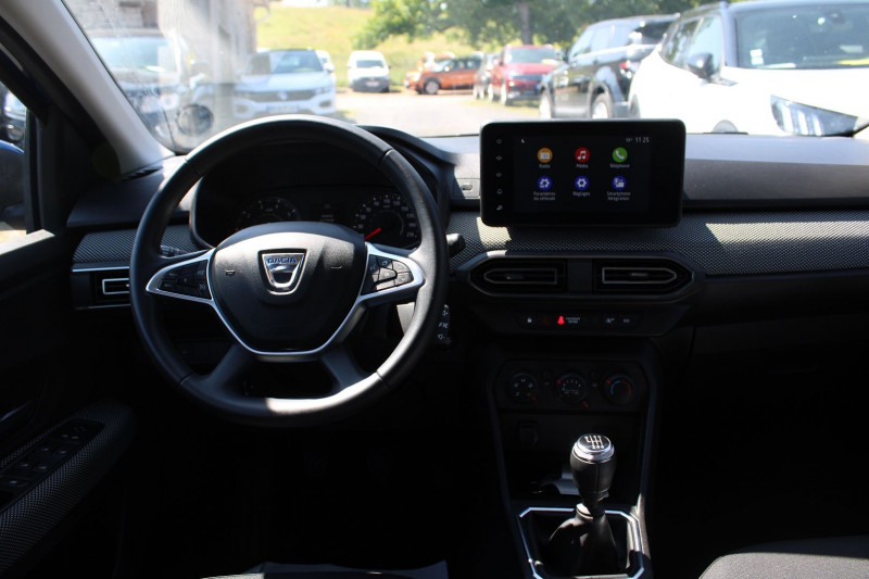Photo 9 de l'offre de DACIA SANDERO 4 TCE 100 CV ECO-GPL CONFORT GPS CARPLAY CAMÃRA USB FULL LED RÃGULATEUR BLUETOOTH à 11500€ chez Bougel transactions