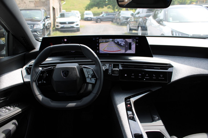 Photo 10 de l'offre de PEUGEOT 3008 PHASE 5 HYBRID 145 CV ALLURE EAT8 BOITE AUTO CAMÃRA 360 GPS 3D USB CUIR FULL LEDS  JA 19 à 31500€ chez Bougel transactions
