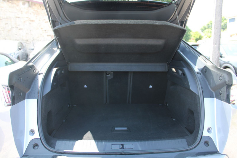 Photo 6 de l'offre de PEUGEOT 3008 PHASE 5 HYBRID 145 CV ALLURE EAT8 BOITE AUTO CAMÃRA 360 GPS 3D USB CUIR FULL LEDS  JA 19 à 31500€ chez Bougel transactions
