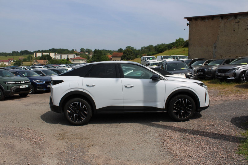 Photo 5 de l'offre de PEUGEOT 3008 PHASE 5 HYBRID 145 CV ALLURE EAT8 BOITE AUTO CAMÃRA 360 GPS 3D USB CUIR FULL LEDS  JA 19 à 31500€ chez Bougel transactions