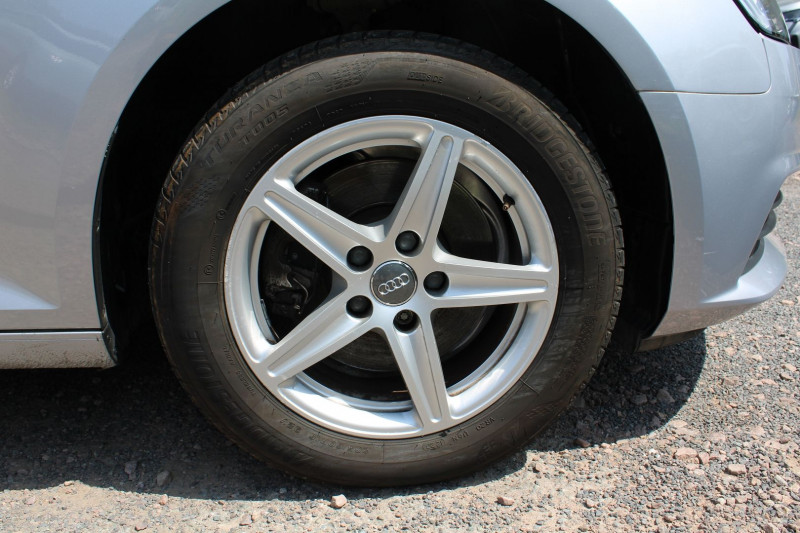 Photo 8 de l'offre de AUDI A4 AVANT 35 TDI 150CH BUSINESS LINE S TRONIC 7 EURO6D-T à 23990€ chez Bougel transactions