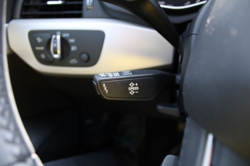 Photo 12 de l'offre de AUDI A4 AVANT 35 TDI 150CH BUSINESS LINE S TRONIC 7 EURO6D-T à 23990€ chez Bougel transactions
