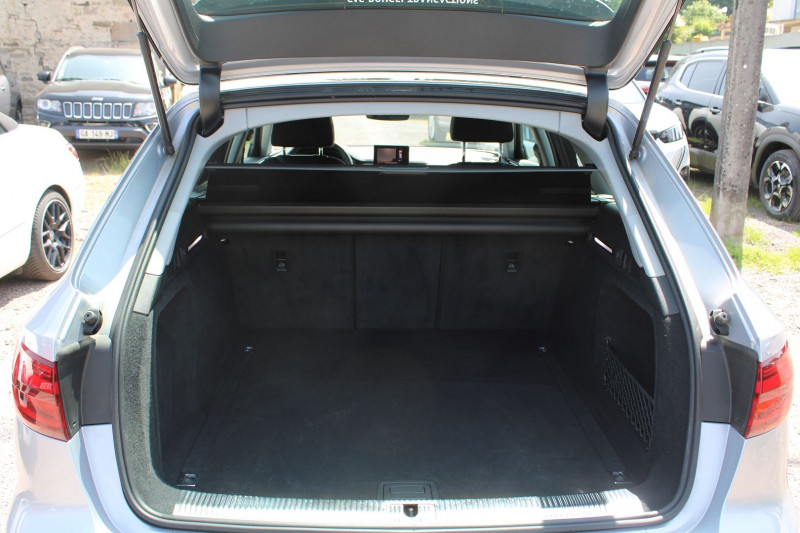 Photo 6 de l'offre de AUDI A4 AVANT 35 TDI 150CH BUSINESS LINE S TRONIC 7 EURO6D-T à 23990€ chez Bougel transactions