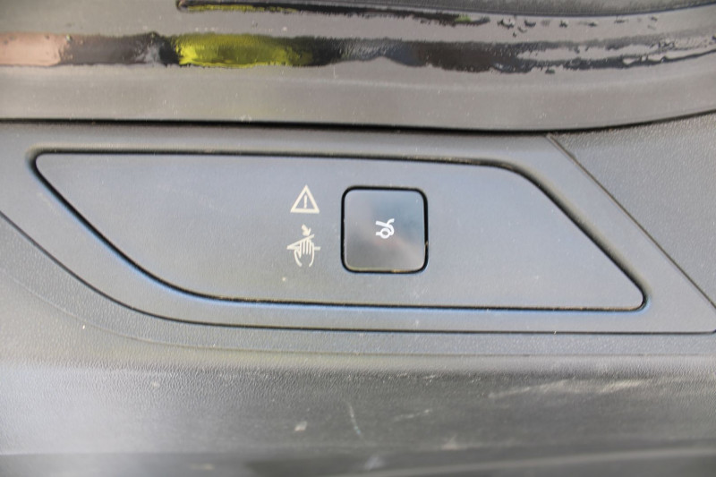 Photo 7 de l'offre de CITROEN GRAND C4 SPACETOURER BLUEHDI 120 S&S SHINE à 11990€ chez Bougel transactions