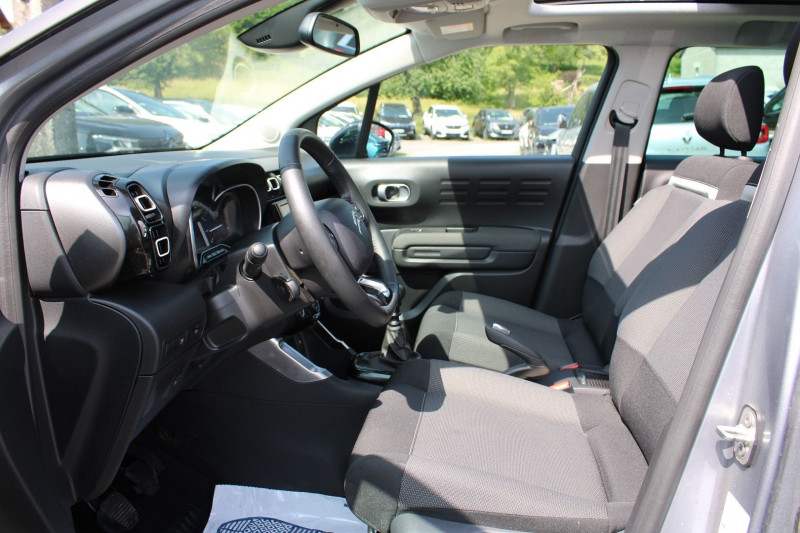 Photo 8 de l'offre de CITROEN C3 AIRCROSS II SHINE PACK 110 CV ESSENCE GPS 3D CAMÃRA JA 17 TOIT PANO USB FULL LED RÃGULATEUR à 17990€ chez Bougel transactions