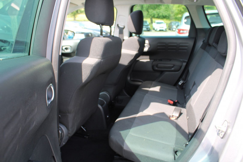 Photo 9 de l'offre de CITROEN C3 AIRCROSS II SHINE PACK 110 CV ESSENCE GPS 3D CAMÃRA JA 17 TOIT PANO USB FULL LED RÃGULATEUR à 17990€ chez Bougel transactions