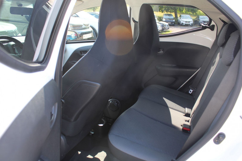 Photo 8 de l'offre de TOYOTA AYGO 1.0 VVT-I 72CH X-LOOK 5P MY21 à 11990€ chez Bougel transactions