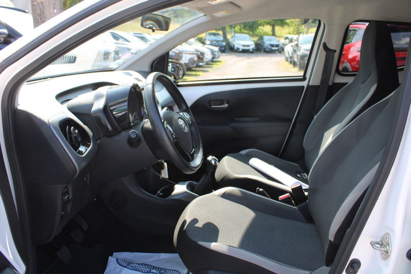 Photo 7 de l'offre de TOYOTA AYGO 1.0 VVT-I 72CH X-LOOK 5P MY21 à 11990€ chez Bougel transactions