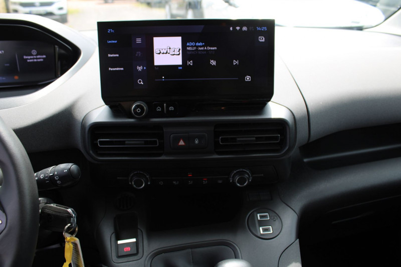 Photo 13 de l'offre de PEUGEOT RIFTER 1L5 BLUEHDI 100 CV ALLURE CLIM JANTES ALU GPS LINK USB BLUETOOTH RÃGULATEUR à 23900€ chez Bougel transactions