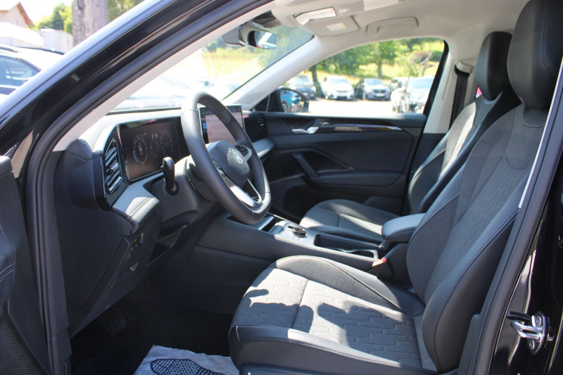 Photo 8 de l'offre de VOLKSWAGEN TIGUAN 5 LIFE + 2L TDI 150 CV GPS 3D CAMÃRA USB JA 18 ATTELAGE I-COKPIT BOITE AUTO DSG-7 à 37990€ chez Bougel transactions