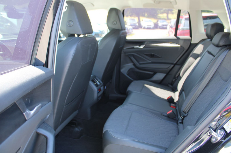 Photo 9 de l'offre de VOLKSWAGEN TIGUAN 5 LIFE + 2L TDI 150 CV GPS 3D CAMÃRA USB JA 18 ATTELAGE I-COKPIT BOITE AUTO DSG-7 à 37990€ chez Bougel transactions
