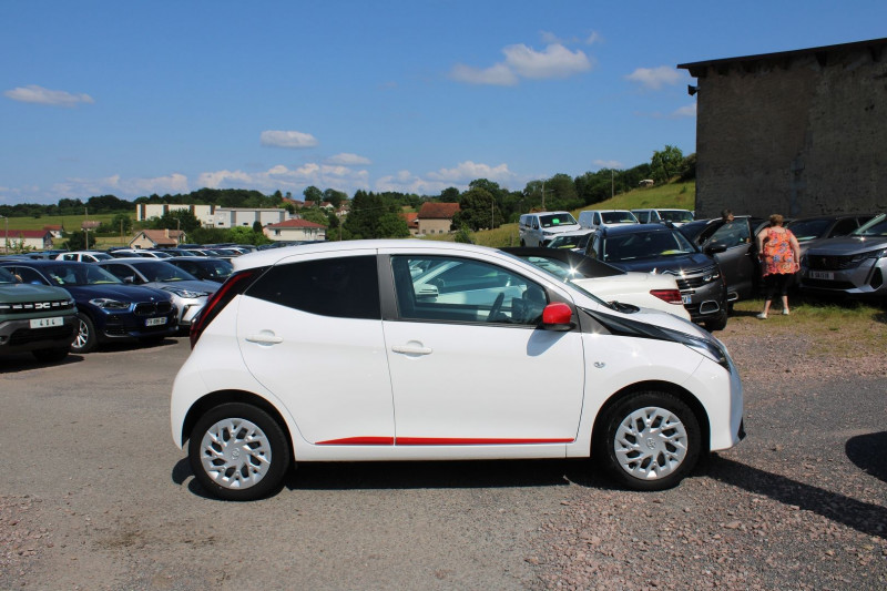 Photo 5 de l'offre de TOYOTA AYGO 1.0 VVT-I 72CH X-LOOK 5P MY21 à 11990€ chez Bougel transactions