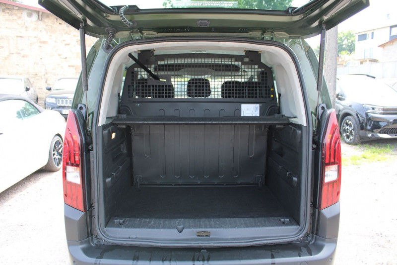 Photo 6 de l'offre de PEUGEOT RIFTER 1L5 BLUEHDI 100 CV ALLURE CLIM JANTES ALU GPS LINK USB BLUETOOTH RÃGULATEUR à 23900€ chez Bougel transactions