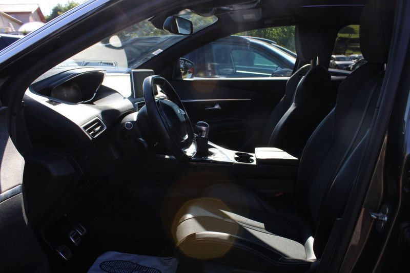 Photo 9 de l'offre de PEUGEOT 3008 III BLUE HDI 130 CV GT-LINE GPS 3D CAMÃRA MP3 USB JA 19 TOIT PANO FULL LED I-COKPIT à 21500€ chez Bougel transactions