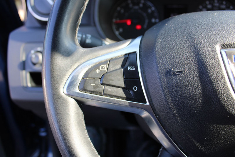 Photo 12 de l'offre de DACIA DUSTER III 1L3 TCE 130 CV PRESTIGE CAMÃRA GPS USB RÃGULATEUR BLUETOOTH ATTELAGE  BOITE 6V à 14800€ chez Bougel transactions