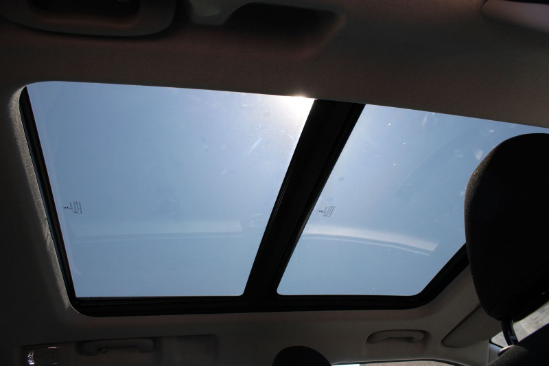Photo 11 de l'offre de CITROEN C3 AIRCROSS II SHINE PACK 110 CV ESSENCE GPS 3D CAMÃRA JA 17 TOIT PANO USB FULL LED RÃGULATEUR à 17990€ chez Bougel transactions